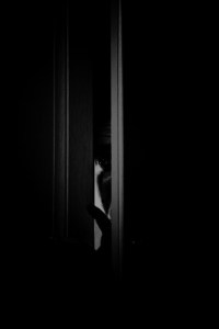 piccerella man peeking